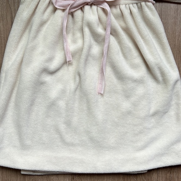 Marie Chantal Toddler Girl Robe in Cream Size 2T - Picture 10 of 16
